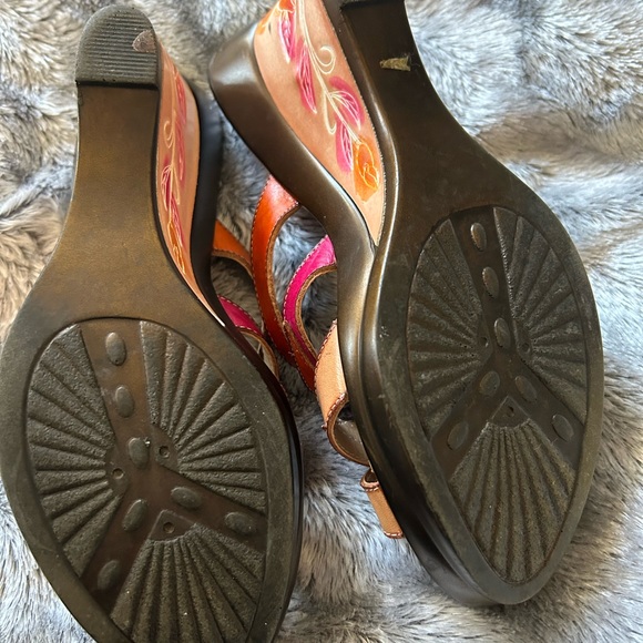 Via Venetto wedge - Picture 5 of 7